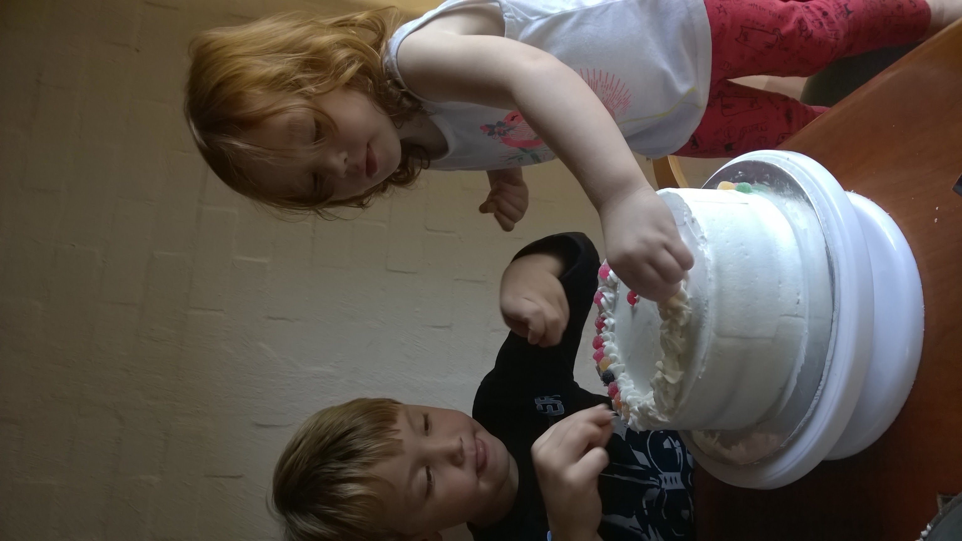 Adding frosting between cake layers